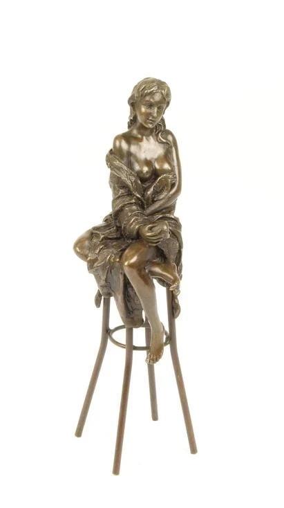 Bronze Sculpture of an Elegant Lady Sitting on a Bar Stool – 26 cm