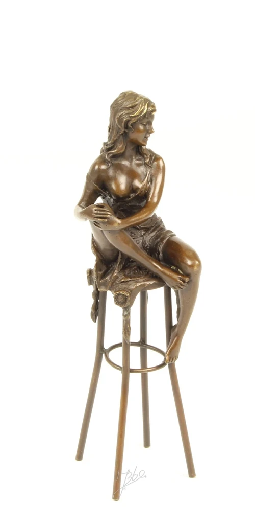 Bronze Sculpture of an Elegant Lady Sitting on a Bar Stool – 26 cm
