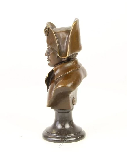 A bronze/sculpture of Napoleon, bust