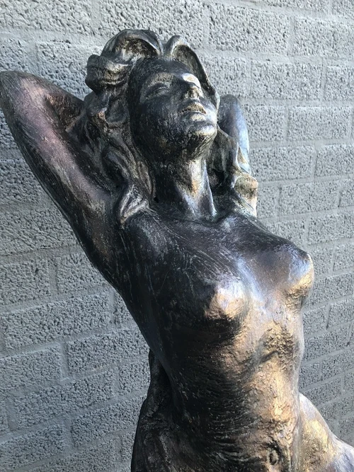 Sculpture: Female Figure – Cast Iron – 75 cm High – Bronze-effect ‘Rust’
