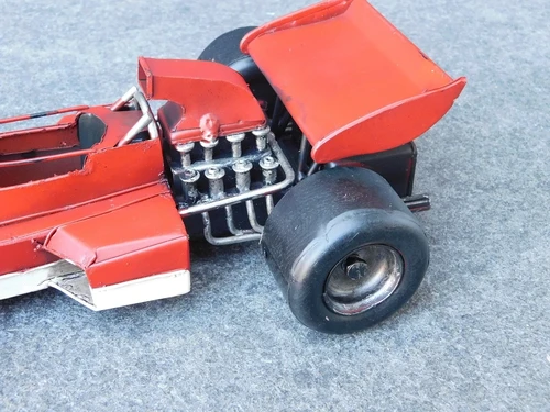 Metall-Modell eines Formel-1-Rennwagens – handgefertigt – Vintage – 33 cm