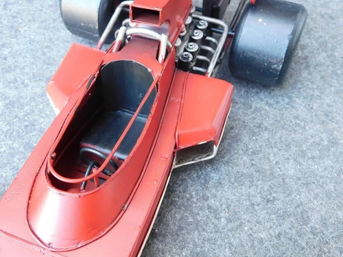 Metall-Modell eines Formel-1-Rennwagens – handgefertigt – Vintage – 33 cm