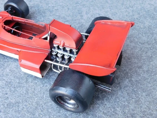 Metall-Modell eines Formel-1-Rennwagens – handgefertigt – Vintage – 33 cm