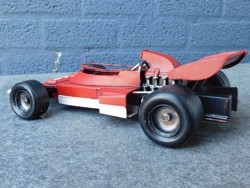 Metall-Modell eines Formel-1-Rennwagens – handgefertigt – Vintage – 33 cm