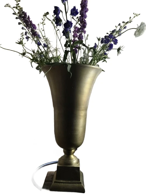 1 Prachtige RAW Aluminium gold bokaal-vaas groot.