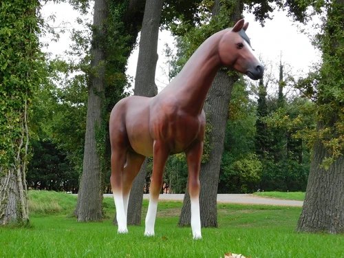 Horse Sculpture XXL - 190 x 220 cm - Polystone