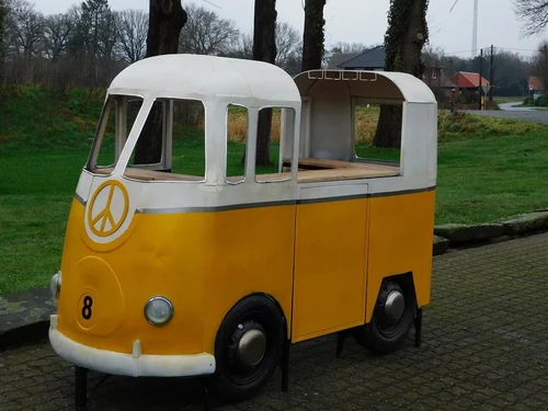 Unique Retro Bus Bar – Large Bar Unit with Wine Rack and Storage Space