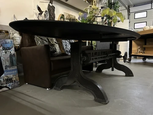 Large dining table, unique base, cast iron and wood, exclusive and a one-off!