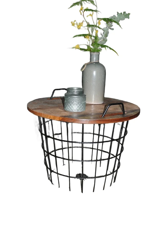 Table basket By-boo-metal-colonial hardwood tabletop, very trendy!!