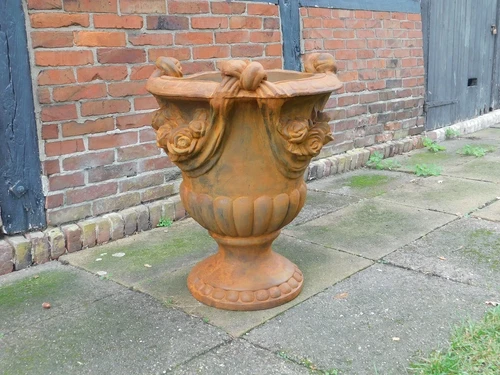 Sturdy flower pot - oxide - full stone