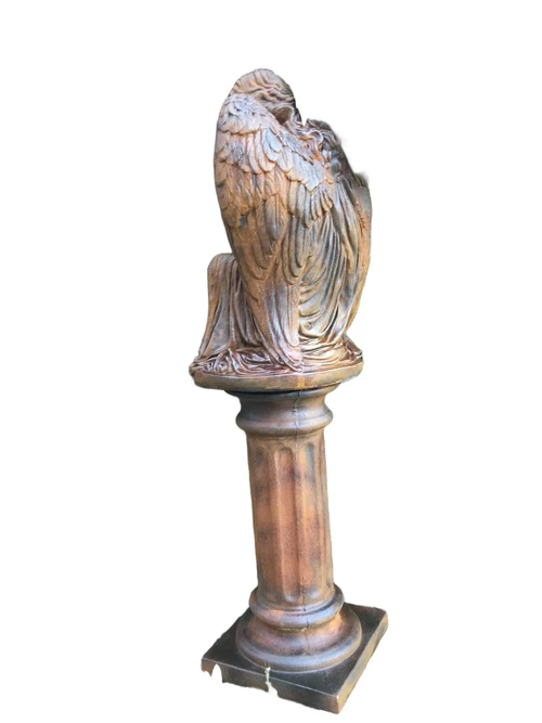 Mooie oxid engel op oxid zuil, vol steen, een echte eye-catcher!!