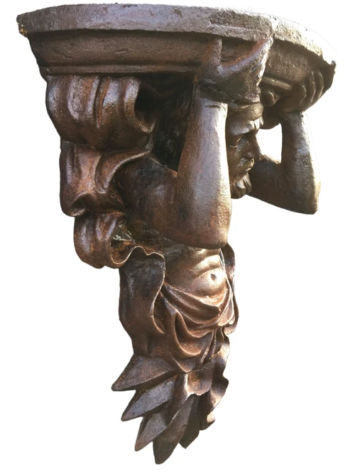Einzigartiges großes Karyatiden-Wandornament aus Gusseisen 
