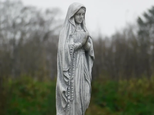 Statue Praying Mary - Stone
