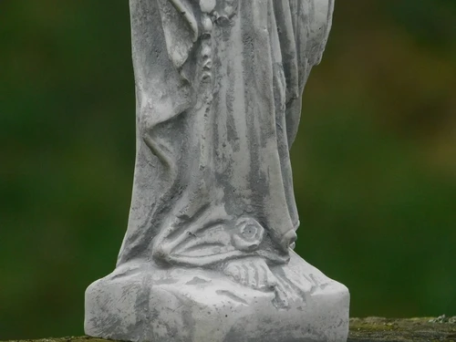 Statue Praying Mary - Stone