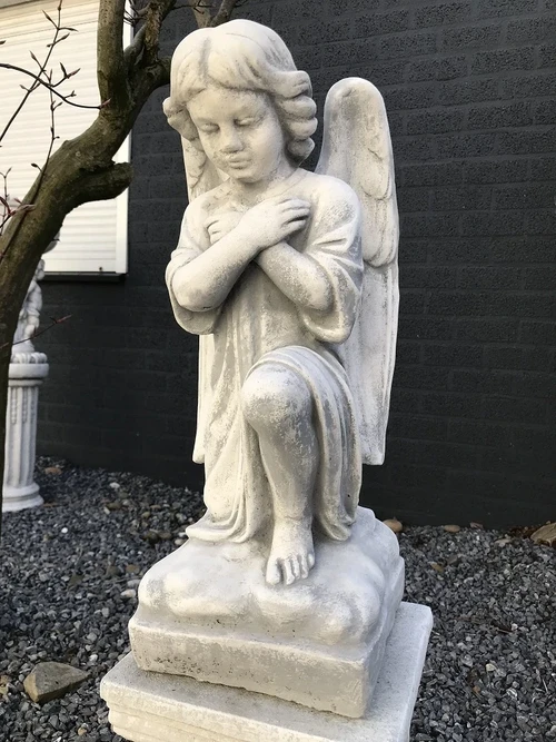 Statue Kniender Engel - 58 cm - Stein