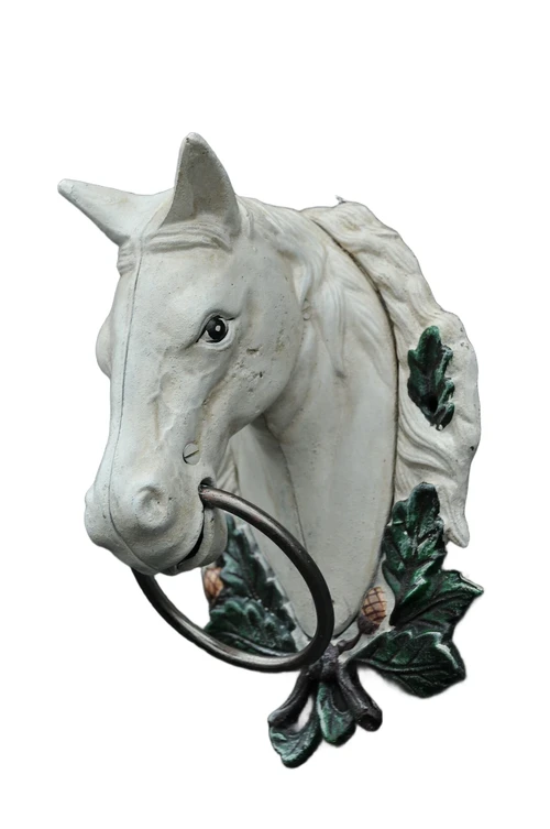 Horse's Head with Ring – Cast Iron – White/Rust