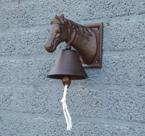 Doorbell with Horse’s Head and Cord – Cast Iron – Classic Wall-Mounted Doorbell