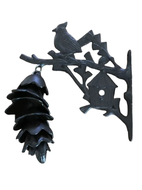 Windorgel, windgong, bird-dennenappel gong gietijzer, aan een prachtig sierlijke hanger.