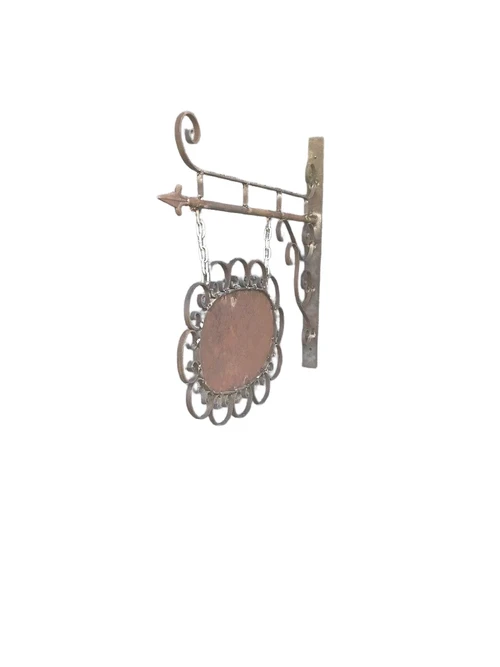 Winkelbord met zijarm, ongeverfd smeedijzeren naambord.