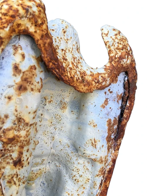 Wall ornament angel with shell, cast iron-old white-rust
