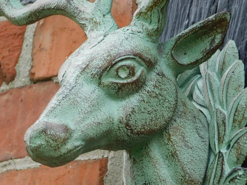 Wandornament Hert - Groen/Bruin - Gietijzer