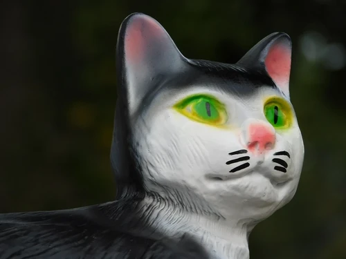 Statue of a Reclining Cat - 33 cm - Polystone