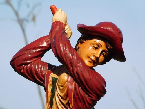 Vintage Beeld Vrouwelijke Golfer – 70 cm Hoog | Uniek & Eenmalig Leverbaar