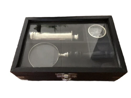 Gift set, gift set, binoculars, magnifying glass and compass in wood-glass storage box