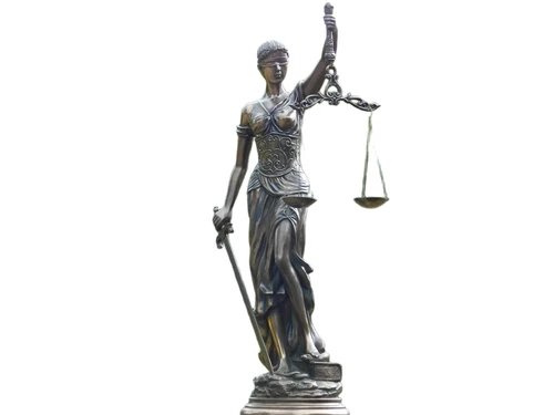A large statue of Lady Justice, bronze-look, very beautiful!