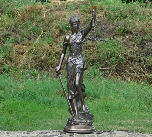 A large statue of Lady Justice, bronze-look, very beautiful!