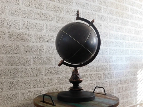 Klassieke Wereldbol op Standaard - 65 cm