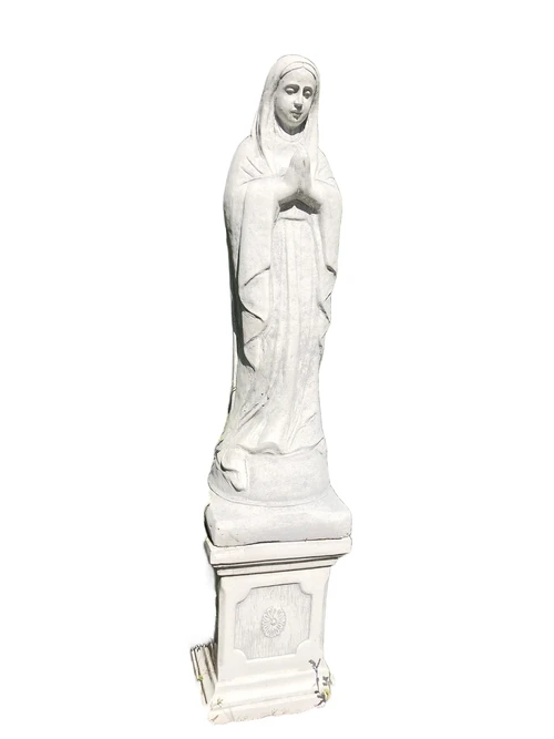 Mother Maria / Mother Mary, large on a pedestal, full of stone statue.