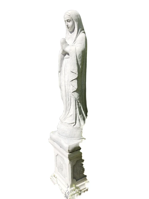 Mother Maria / Mother Mary, large on a pedestal, full of stone statue.