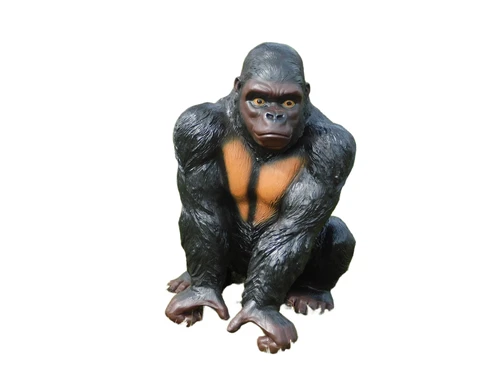 Beautiful gorilla, polystone beautiful to look at.