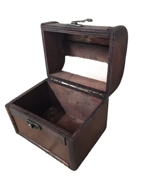 Beautiful colonial wooden box with beautiful fittings, storage box-S.