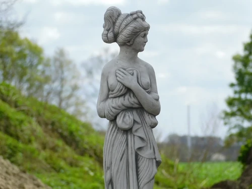 Statue Woman - 75 cm - Stone