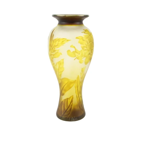 A CAMEO GLASS BALUSTER VASE 