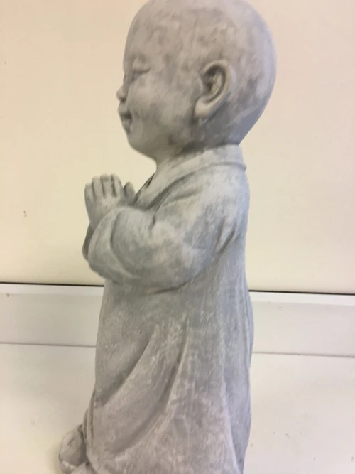 Monnikbeeld vol steen I