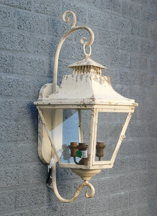 Prachtige vintage wandlamp crème - voor binnen & buiten