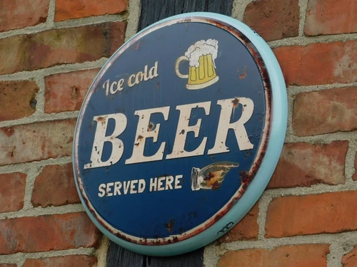Wall sign “'Ice Cold BEER Served Here”' - Metal - Round