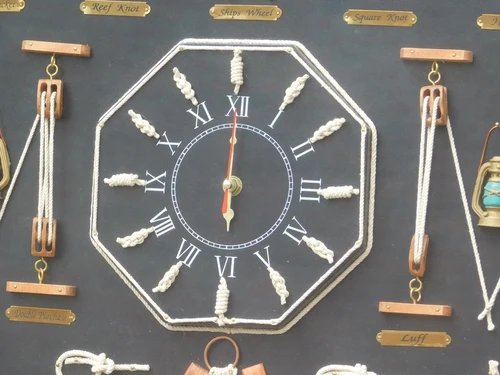 Maritime Wall Decoration with Ship Knots and Clock - 66 cm