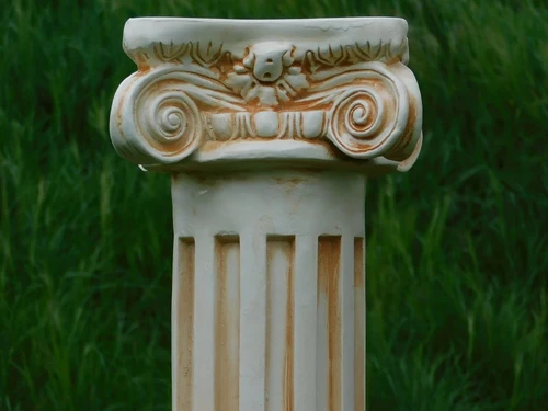 Ornate Pedestal - 75 cm - Polystone