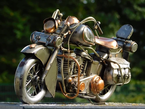 Vintage Motor - 38 cm - Handcrafted from Metal