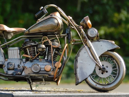 Vintage Motor - 38 cm - Handcrafted from Metal