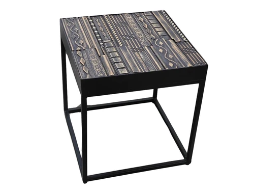Bijzettafel Malibu - 40 x 40 cm - Houtsnijwerk - Mangohout met Metalen Onderstel