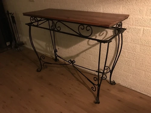 Antieke side table, decoratieve tafel, bruin