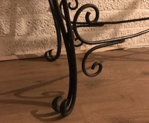 Antieke side table, decoratieve tafel, bruin