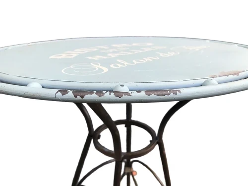 Een decoratieve tafel, Franse stijl, Bistro