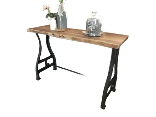 UNIEK EN HEEL FRAAI IS DEZE BOOMSTAMTAFEL MET GIETIJZEREN ONDERSTEL,.
