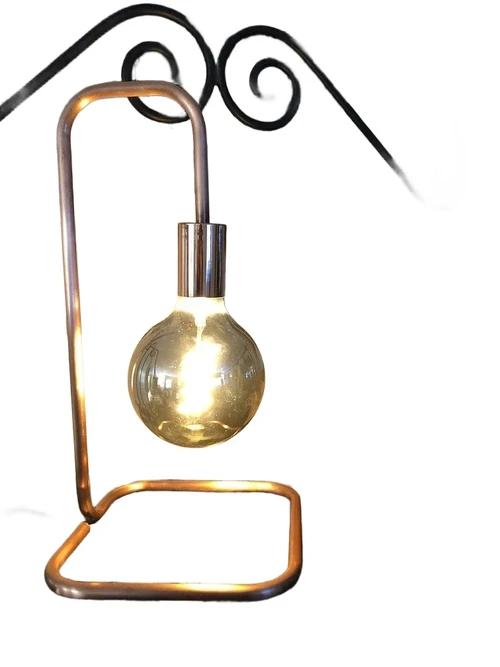 Uniek ontwerp, koperen single frame lamp, mooi strak handmade design.